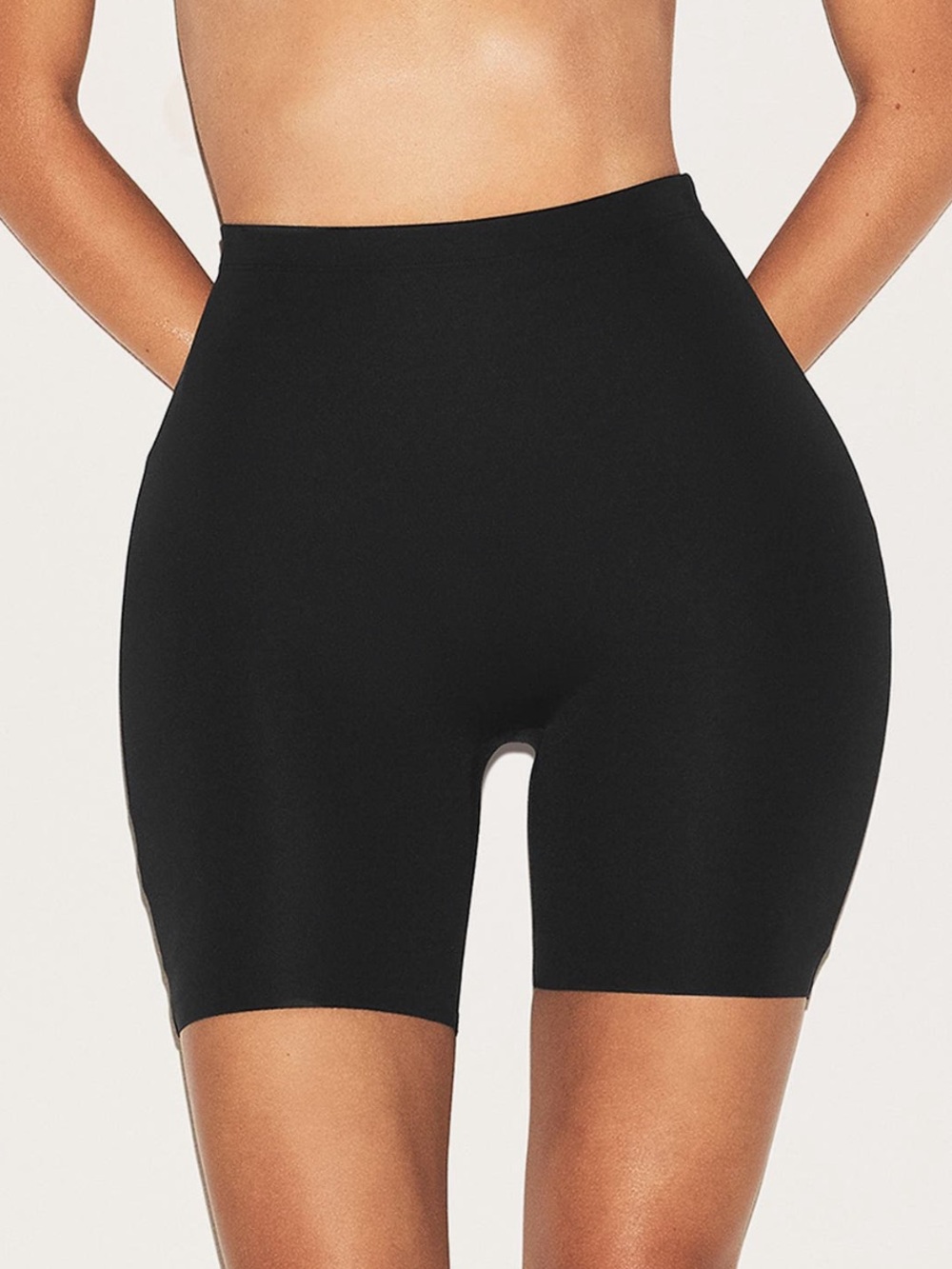 SKIMS Hip Enhancing Mid Thigh Padded Shorts